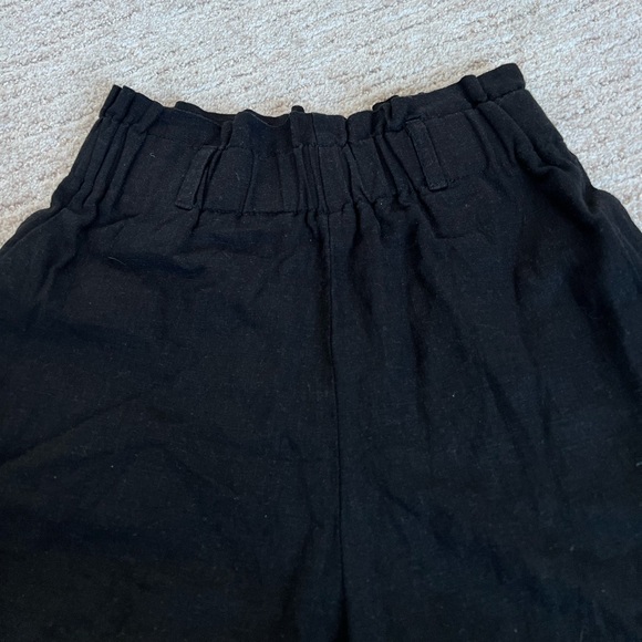 High waisted Black linen shorts xs with pockets - Picture 2 of 3